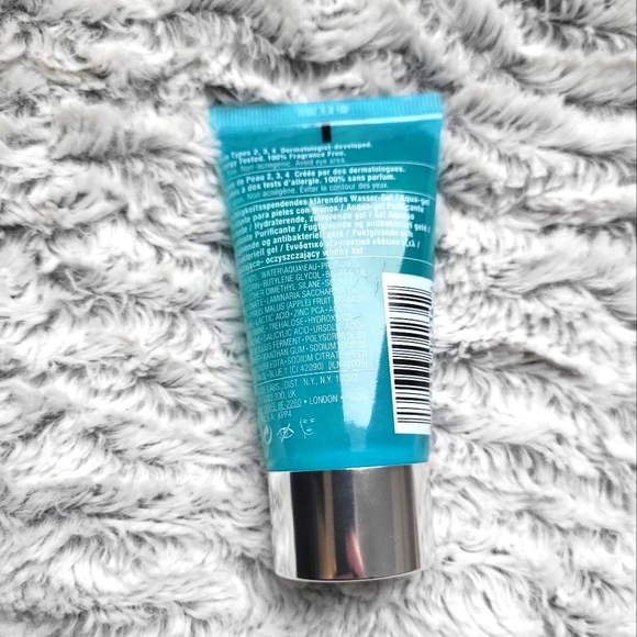 Clinique Dramatically Different Hydrating Clearing Jelly - Picture 2 of 2